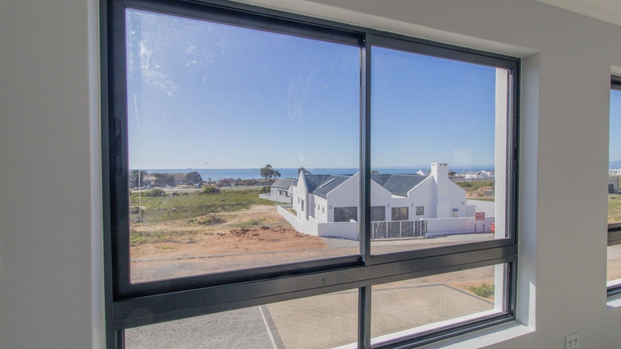 4 Bedroom Property for Sale in Da Gama Bay Western Cape